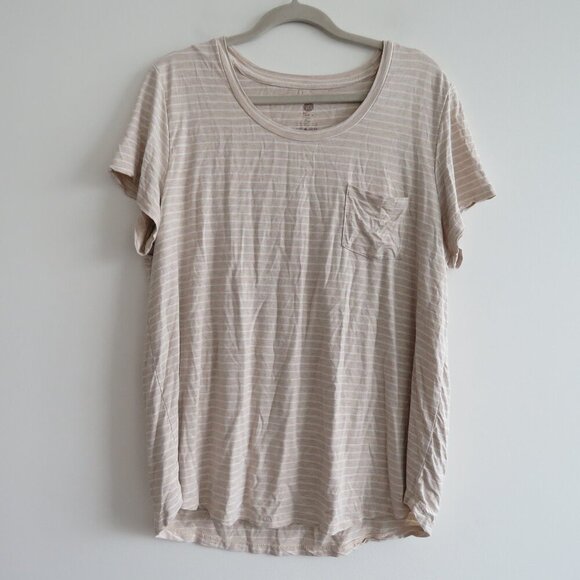 KINDRED BRAVELY Everyday Maternity & Nursing T-Shirt in Oatmeal Stripe - Size 1X - Picture 3 of 15